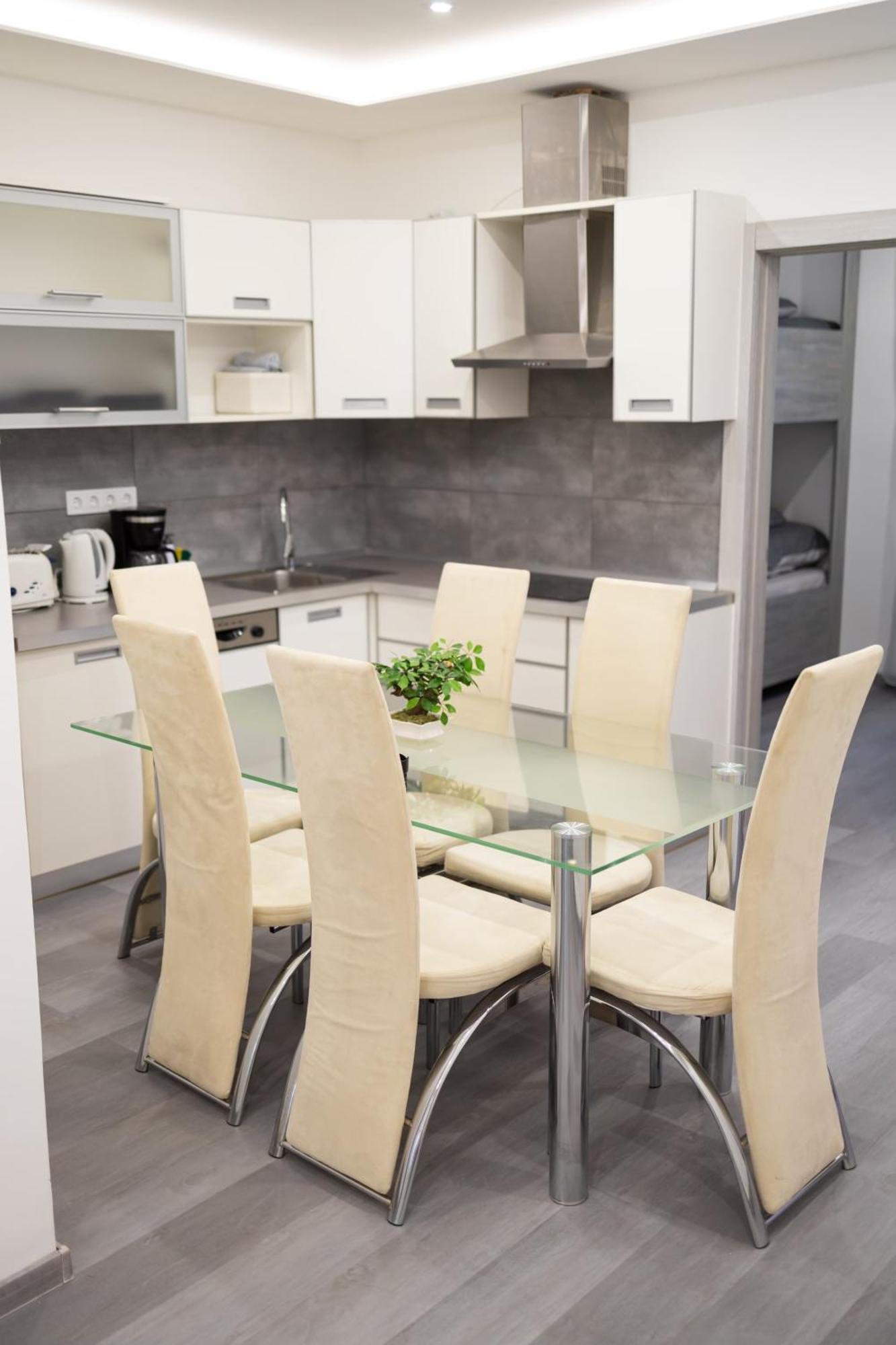 Fonix Apartman Debrecen Extérieur photo