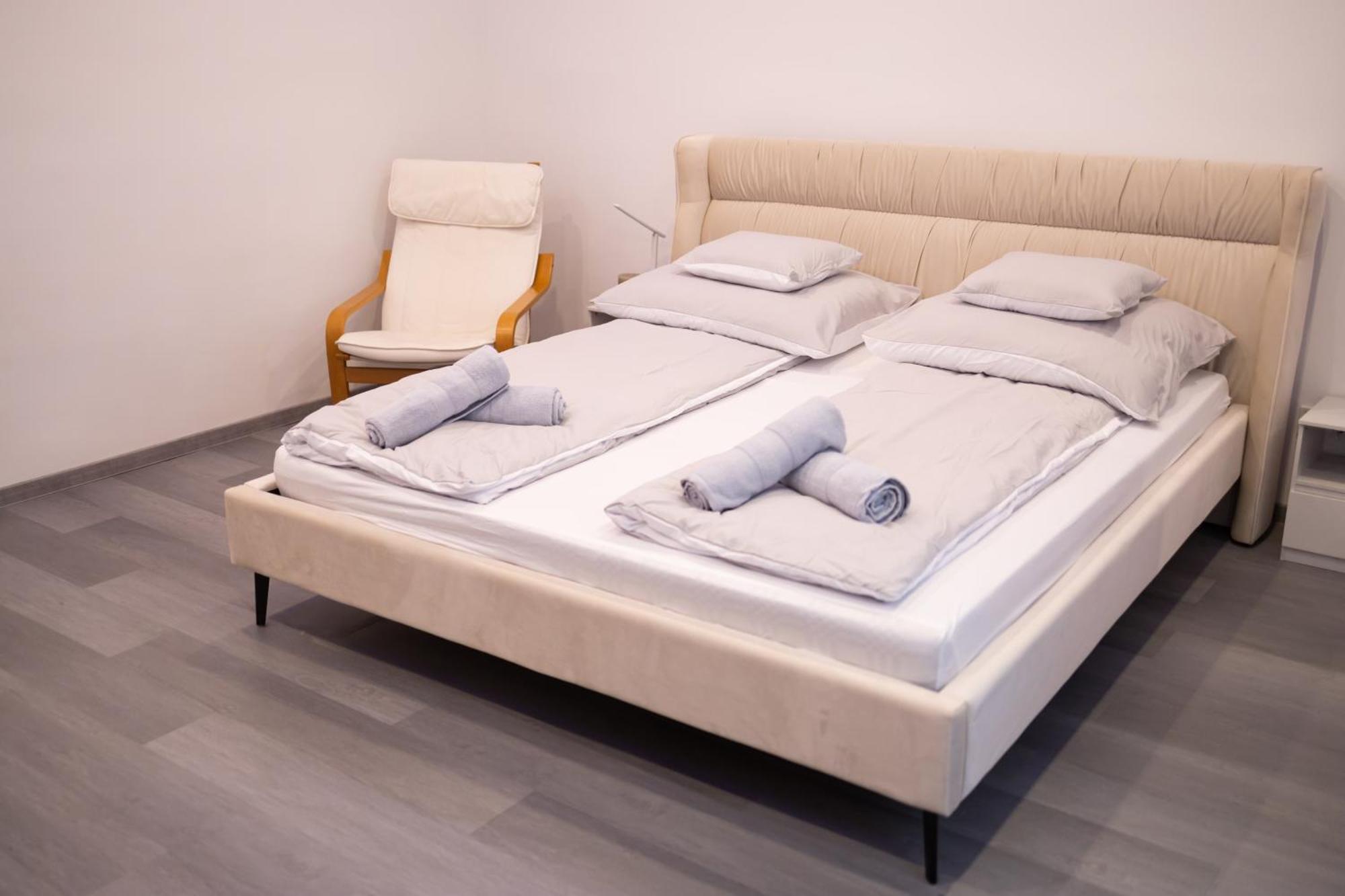 Fonix Apartman Debrecen Extérieur photo
