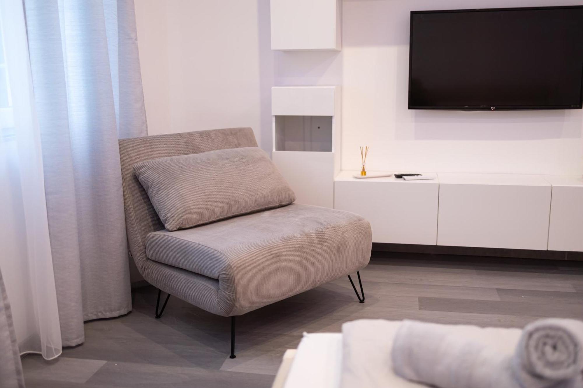 Fonix Apartman Debrecen Extérieur photo